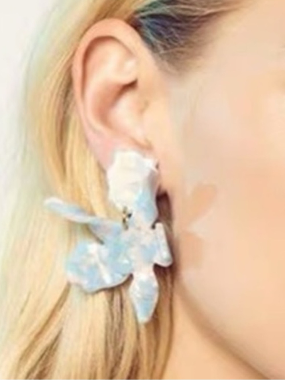 Lele Sadoughi Purple Floral Earrings - Picture 2 of 7